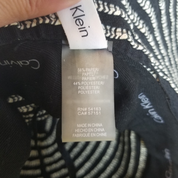 Calvin Klein floppy beach hat - Picture 8 of 9